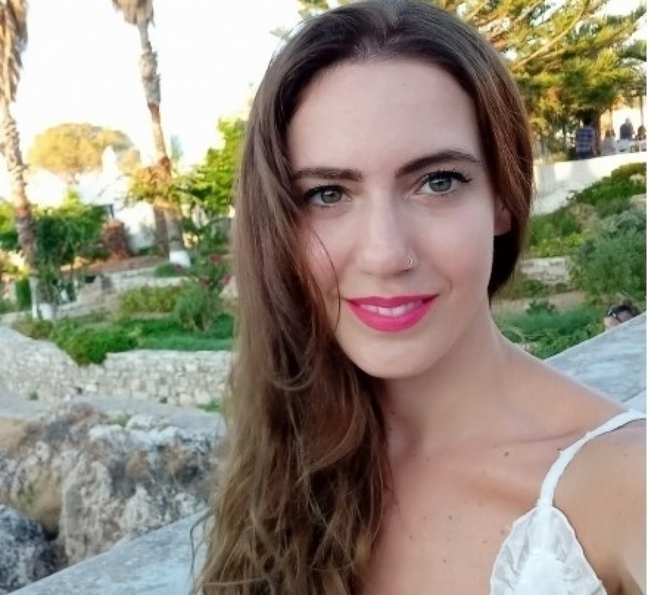 &Eta; &sigma;&kappa;έ&psi;&eta; &mu;&alpha;&sigmaf; &alpha;&upsilon;&tau;ή &tau;&eta; &mu;έ&rho;&alpha; &epsilon;ί&nu;&alpha;&iota; &sigma;&tau;&iota;&sigmaf; &gamma;&upsilon;&nu;&alpha;ί&kappa;&epsilon;&sigmaf; &tau;&eta;&sigmaf; &Omicron;&upsilon;&kappa;&rho;&alpha;&nu;ί&alpha;&sigmaf;