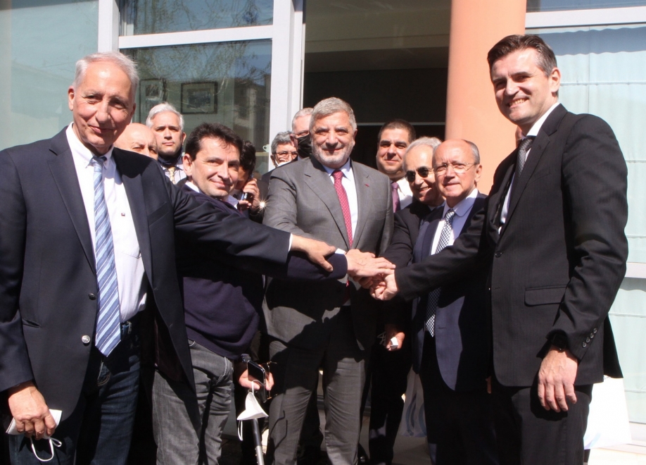 &Xi;&epsilon;&kappa;&iota;&nu;ά&epsilon;&iota; &eta; &kappa;&alpha;&tau;&alpha;&sigma;&kappa;&epsilon;&upsilon;ή &delta;&iota;&kappa;&tau;ύ&omicron;&upsilon; &alpha;&pi;&omicron;&chi;έ&tau;&epsilon;&upsilon;&sigma;&eta;&sigmaf; &sigma;&tau;&omicron;&nu; &Delta;ή&mu;&omicron; &Mu;&alpha;&rho;&alpha;&theta;ώ&nu;&alpha;