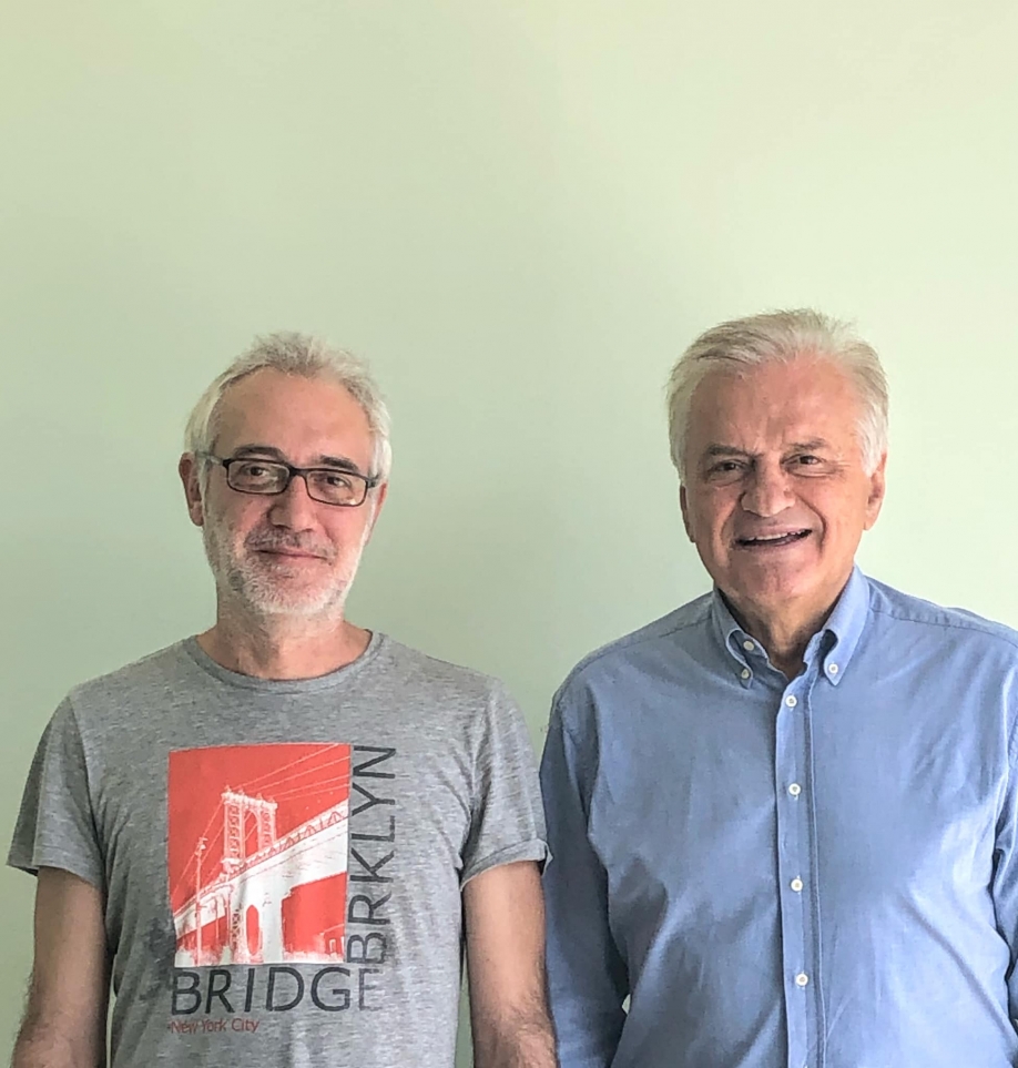 &Mu;&epsilon; &tau;&eta;&nu; "&Nu;&Iota;&Kappa;&Eta; &tau;&omega;&nu; &Pi;&omicron;&lambda;&iota;&tau;ώ&nu;" &omicron; &Nu;ί&kappa;&omicron;&sigmaf; &Lambda;&omicron;&upsilon;&delta;ά&rho;&omicron;&sigmaf;