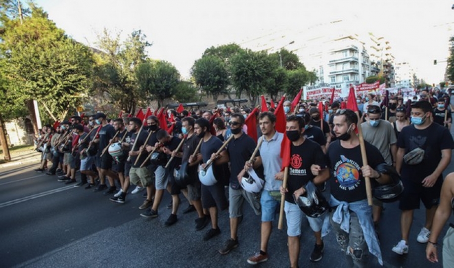 &Lambda;&alpha;ϊ&kappa;ή &Epsilon;&nu;ό&tau;&eta;&tau;&alpha;: Ό&lambda;&omicron;&iota; &sigma;&tau;&eta; &sigma;&eta;&mu;&epsilon;&rho;&iota;&nu;ή &mu;&epsilon;&gamma;ά&lambda;&eta; &phi;&omicron;&iota;&tau;&eta;&tau;&iota;&kappa;ή &delta;&iota;&alpha;&delta;ή&lambda;&omega;&sigma;&eta;