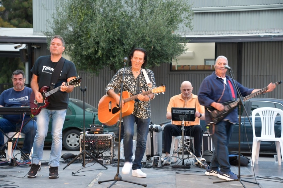 &Sigma;&tau;&omicron;&upsilon;&sigmaf; &rho;&upsilon;&theta;&mu;&omicron;ύ&sigmaf; &tau;&omicron;&upsilon; &Pi;&alpha;&sigma;&chi;ά&lambda;&eta; &chi;ό&rho;&epsilon;&psi;&alpha;&nu; &tau;&alpha; &Kappa;&Alpha;&Pi;&Eta; &tau;&omicron;&upsilon; &Delta;ή&mu;&omicron;&upsilon; &Alpha;&gamma;ί&omega;&nu; &Alpha;&nu;&alpha;&rho;&gamma;ύ&rho;&omega;&nu; &Kappa;&alpha;&mu;&alpha;&tau;&epsilon;&rho;&omicron;ύ