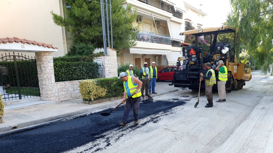 Ξεκίνησαν τα έργα  οδοστρώσεων  στο Πάτημα Χαλανδρίου