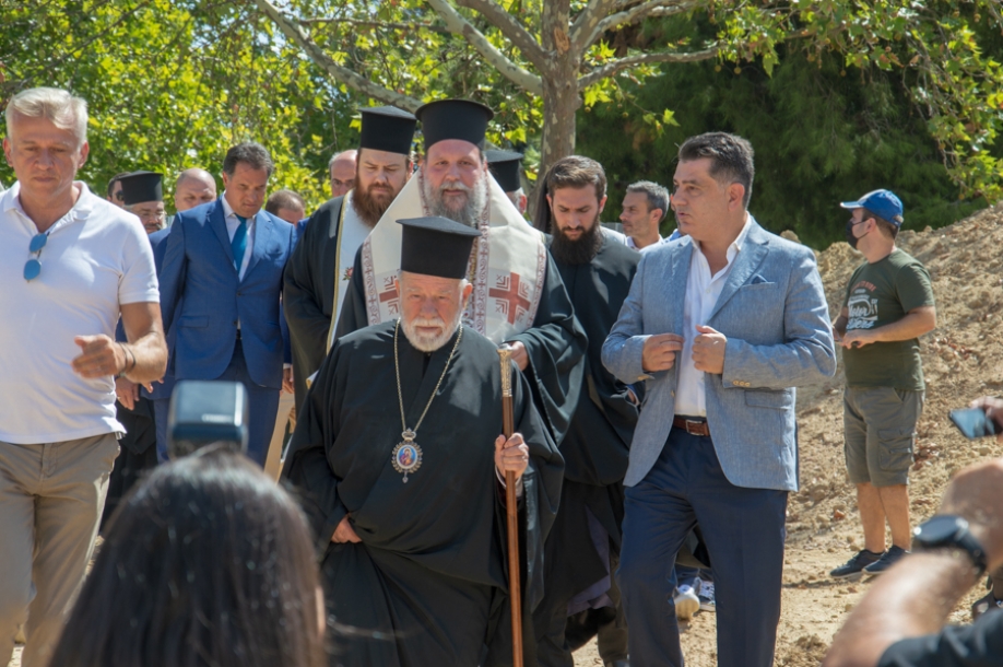 &Tau;&omicron;&pi;&omicron;&theta;&epsilon;&tau;ή&theta;&eta;&kappa;&epsilon; &omicron; &theta;&epsilon;&mu;έ&lambda;&iota;&omicron;&sigmaf; &lambda;ί&theta;&omicron;&sigmaf; &sigma;&tau;&omicron; &nu;έ&omicron; &Beta;&rho;&epsilon;&phi;&omicron;&nu;&eta;&pi;&iota;&alpha;&kappa;ό &Sigma;&tau;&alpha;&theta;&mu;&omicron;ύ &tau;&eta;&sigmaf; &Iota;.&Mu;. &Nu;έ&alpha;&sigmaf; &Iota;&omega;&nu;ί&alpha;&sigmaf; &sigma;&tau;&eta; &Nu;. &Phi;&iota;&lambda;&alpha;&delta;έ&lambda;&phi;&epsilon;&iota;&alpha;