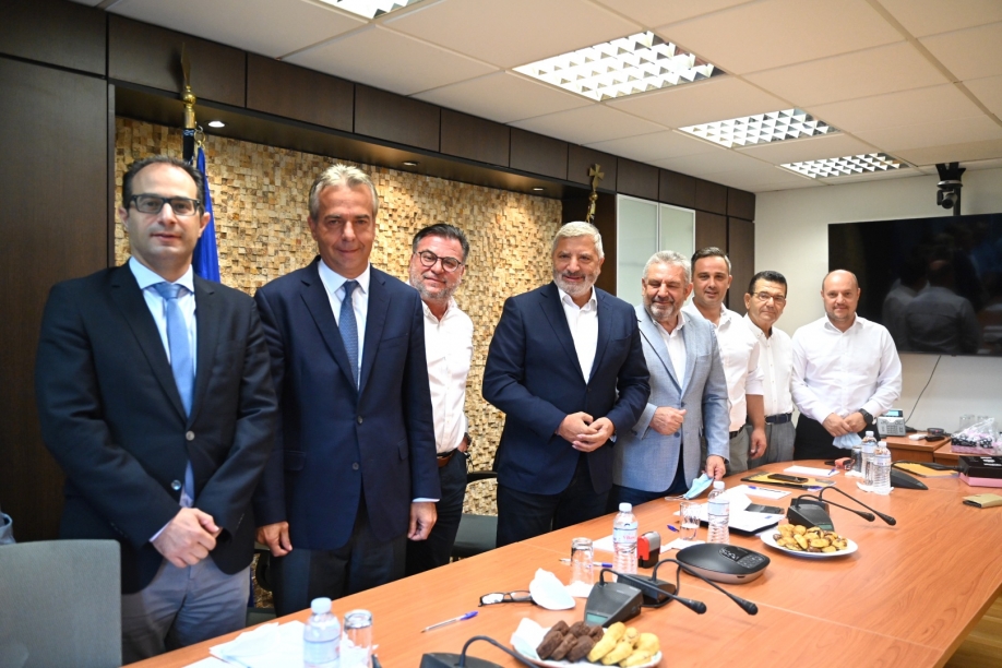 &Xi;&epsilon;&kappa;&iota;&nu;ά&epsilon;&iota; &eta; &alpha;&nu;έ&gamma;&epsilon;&rho;&sigma;&eta; &tau;&omicron;&upsilon; 8&omicron;&upsilon; &Gamma;&upsilon;&mu;&nu;&alpha;&sigma;ί&omicron;&upsilon; &Iota;&lambda;ί&omicron;&upsilon;