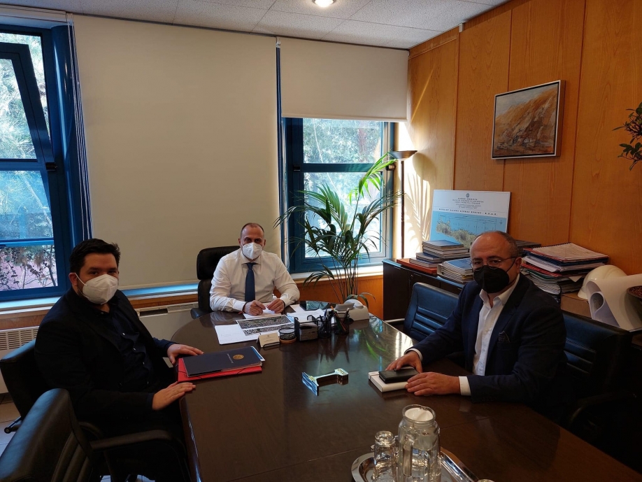 Συνάντηση του Δημάρχου Ηρακλείου με τον Υφυπουργό Υποδομών