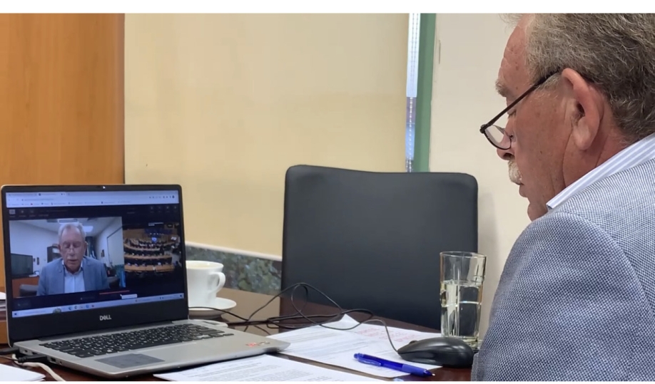 &Sigma;&upsilon;&nu;&epsilon;&delta;&rho;ί&alpha;&sigma;&epsilon; &eta; &Epsilon;&pi;&iota;&tau;&rho;&omicron;&pi;ή &Alpha;&nu;&alpha;&phi;&omicron;&rho;ώ&nu; &tau;&omicron;&upsilon; &Epsilon;&upsilon;&rho;&omega;&pi;&alpha;ϊ&kappa;&omicron;ύ &Kappa;&omicron;&iota;&nu;&omicron;&beta;&omicron;&upsilon;&lambda;ί&omicron;&upsilon;, &gamma;&iota;&alpha; &tau;&iota;&sigmaf; &alpha;&nu;&epsilon;&mu;&omicron;&gamma;&epsilon;&nu;&nu;ή&tau;&rho;&iota;&epsilon;&sigmaf; &sigma;&epsilon; &Pi;ά&nu;&epsilon;&iota;&omicron; ό&rho;&omicron;&sigmaf; &kappa;&alpha;&iota; &Lambda;&alpha;&upsilon;&rho;&epsilon;&omega;&tau;&iota;&kappa;ό Ό&lambda;&upsilon;&mu;&pi;&omicron;