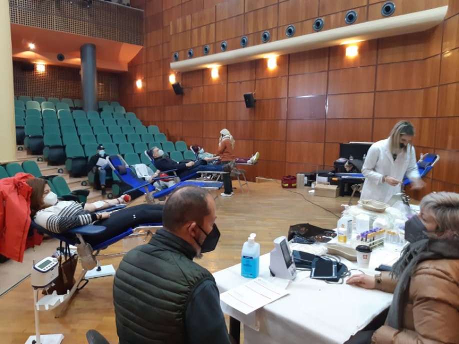 Με επιτυχία ολοκληρώθηκε η 23η εθελοντική αιμοδοσία Δήμου Σαρωνικού – Μαζεύτηκαν 35 φιάλες αίματος