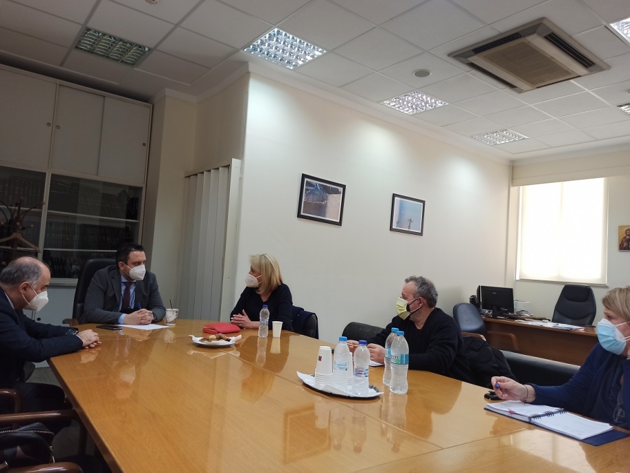 &Epsilon;&pi;ί&sigma;&kappa;&epsilon;&psi;&eta; &tau;&eta;&sigmaf; &Rho;έ&nu;&alpha;&sigmaf; &Delta;&omicron;ύ&rho;&omicron;&upsilon; &sigma;&tau;&omicron; &Lambda;&alpha;ϊ&kappa;ό &Nu;&omicron;&sigma;&omicron;&kappa;&omicron;&mu;&epsilon;ί&omicron;: &ldquo;&Sigma;&tau;&omicron; &sigma;&tau;ό&chi;&alpha;&sigma;&tau;&rho;&omicron; &Kappa;&upsilon;&beta;έ&rho;&nu;&eta;&sigma;&eta;&sigmaf; &kappa;&alpha;&iota; &Pi;&epsilon;&rho;&iota;&phi;έ&rho;&epsilon;&iota;&alpha;&sigmaf; &tau;&alpha; &nu;&omicron;&sigma;&omicron;&kappa;&omicron;&mu;&epsilon;ί&alpha; &pi;&omicron;&upsilon; &epsilon;ί&nu;&alpha;&iota; &sigma;&tau;&eta;&nu; &pi;&rho;ώ&tau;&eta; &gamma;&rho;&alpha;&mu;&mu;ή &tau;&omicron;&upsilon; &alpha;&gamma;ώ&nu;&alpha; &gamma;&iota;&alpha; &tau;&eta;&nu; &upsilon;&gamma;&epsilon;ί&alpha; &tau;&omega;&nu; &pi;&omicron;&lambda;&iota;&tau;ώ&nu;&rdquo;