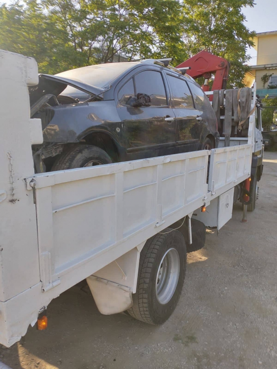 &Sigma;&upsilon;&nu;&epsilon;&chi;ί&zeta;&epsilon;&tau;&alpha;&iota; &eta; &pi;&epsilon;&rho;&iota;&sigma;&upsilon;&lambda;&lambda;&omicron;&gamma;ή &epsilon;&gamma;&kappa;&alpha;&tau;&alpha;&lambda;&epsilon;&lambda;&epsilon;&iota;&mu;&mu;έ&nu;&omega;&nu; &omicron;&chi;&eta;&mu;ά&tau;&omega;&nu; &alpha;&pi;ό &tau;&omicron;&nu; &Delta;ή&mu;&omicron; &Lambda;&upsilon;&kappa;ό&beta;&rho;&upsilon;&sigma;&eta;&sigmaf;- &Pi;&epsilon;ύ&kappa;&eta;&sigmaf;