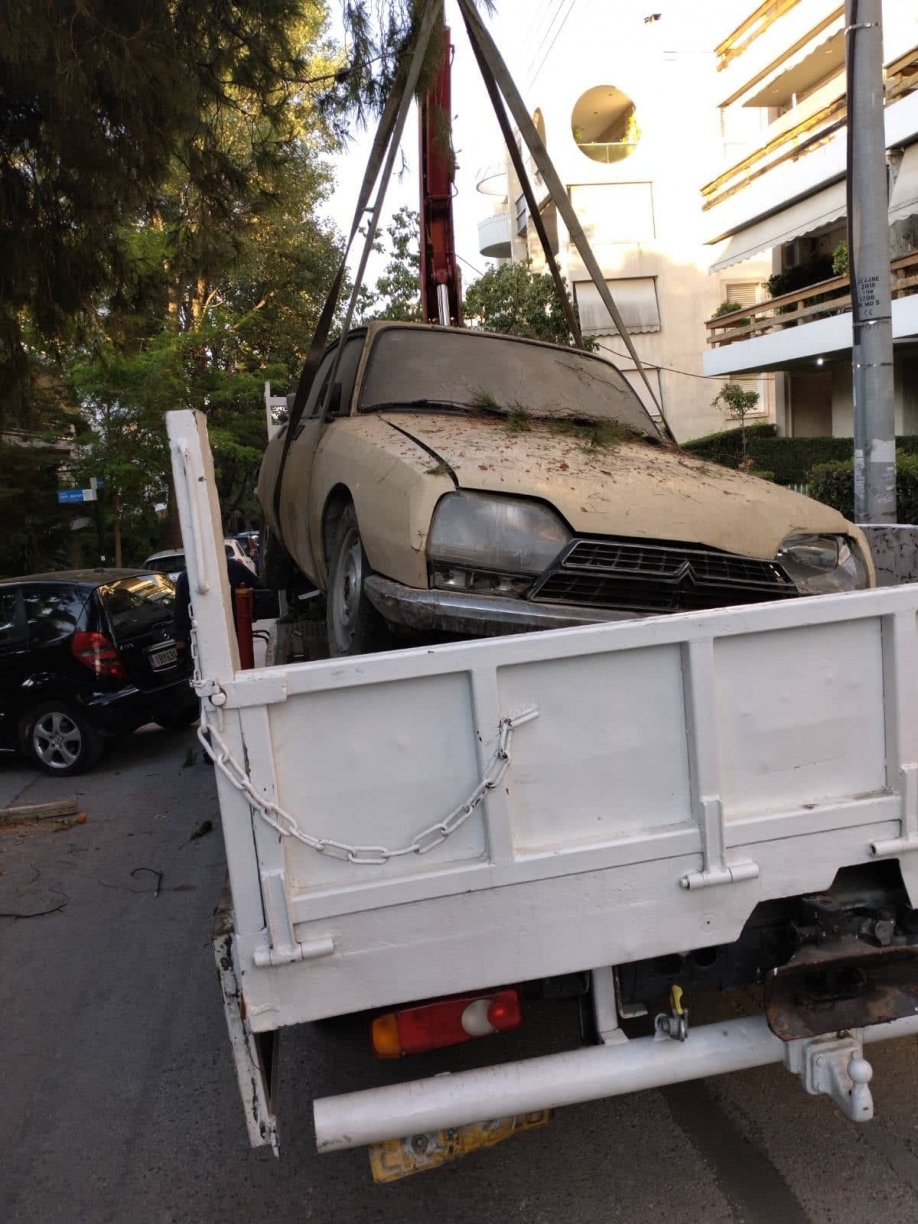 &Sigma;&upsilon;&nu;&epsilon;&chi;ί&zeta;&epsilon;&tau;&alpha;&iota; &eta; &pi;&epsilon;&rho;&iota;&sigma;&upsilon;&lambda;&lambda;&omicron;&gamma;ή &epsilon;&gamma;&kappa;&alpha;&tau;&alpha;&lambda;&epsilon;&lambda;&epsilon;&iota;&mu;&mu;έ&nu;&omega;&nu; &omicron;&chi;&eta;&mu;ά&tau;&omega;&nu; &alpha;&pi;ό &tau;&omicron;&nu; &Delta;ή&mu;&omicron; &Lambda;&upsilon;&kappa;ό&beta;&rho;&upsilon;&sigma;&eta;&sigmaf;- &Pi;&epsilon;ύ&kappa;&eta;&sigmaf;