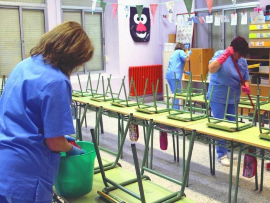 Σωματείο Εργαζομένων Δήμου Βύρωνα: Για όλα τα σχολεία του Δήμου υπάρχουν 5 μόνιμες και 25 συμβασιούχες καθαρίστριες!
