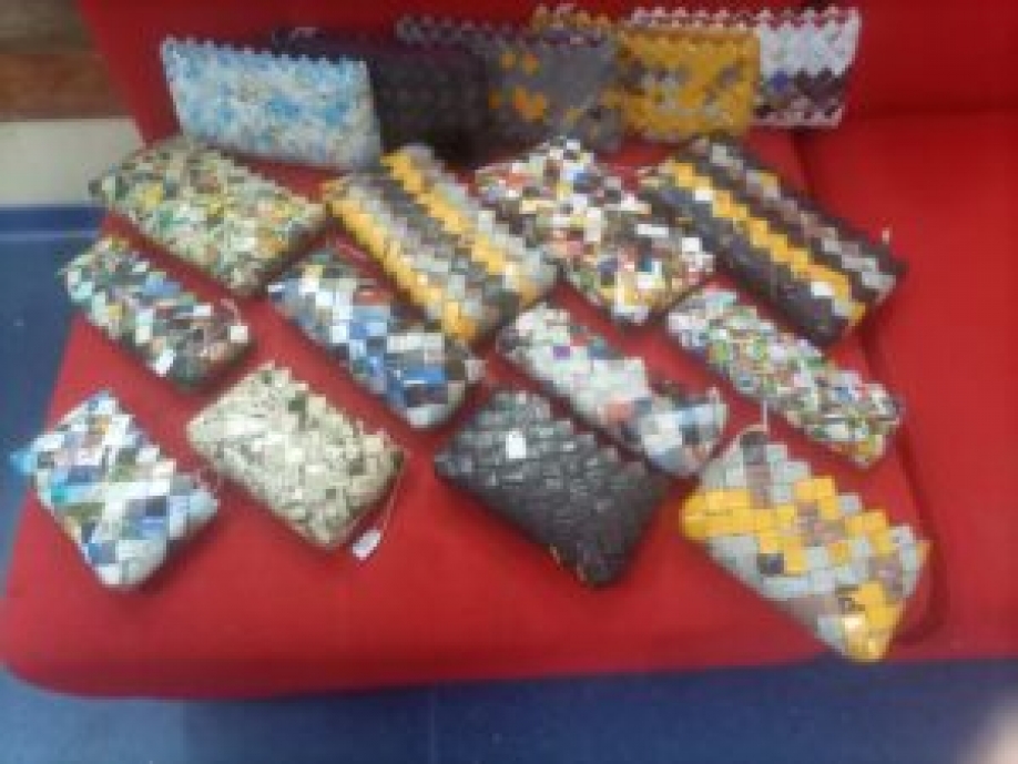 &Omicron;&iota; &mu;&alpha;&theta;&eta;&tau;έ&sigmaf; &tau;&omicron;&upsilon; &Sigma;&chi;&omicron;&lambda;&epsilon;ί&omicron;&upsilon; &Kappa;έ&nu;&tau;&rho;&omicron;&upsilon; &Kappa;&rho;ά&tau;&eta;&sigma;&eta;&sigmaf; &Nu;έ&omega;&nu; &Alpha;&upsilon;&lambda;ώ&nu;&alpha; &delta;&eta;&mu;&iota;&omicron;ύ&rho;&gamma;&eta;&sigma;&alpha;&nu; &kappa;&alpha;&iota; &pi;ά&lambda;&iota;!