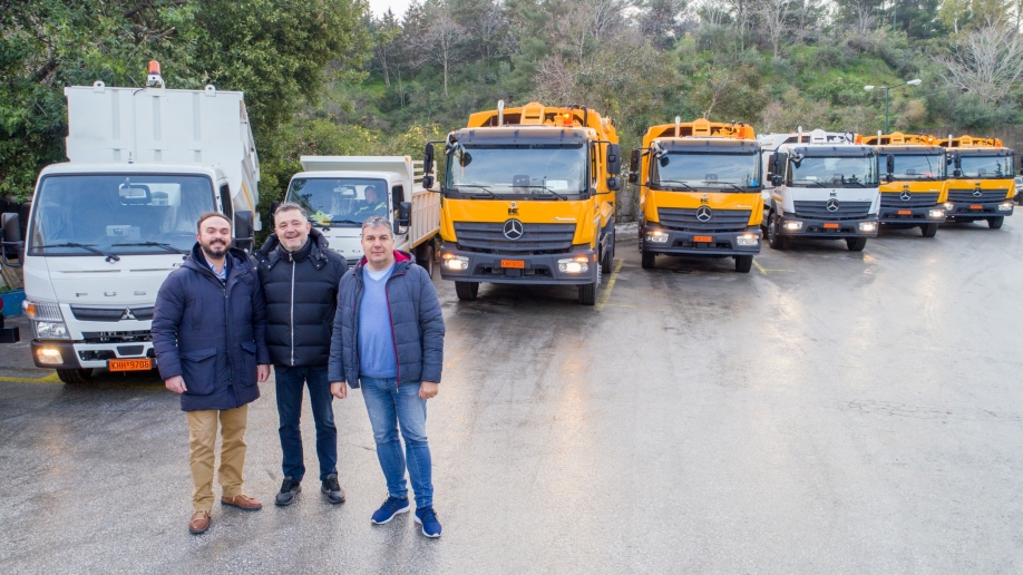 &Sigma;&tau;&omicron;&upsilon;&sigmaf; &delta;&rho;ό&mu;&omicron;&upsilon;&sigmaf; &tau;&omicron;&upsilon; &Delta;ή&mu;&omicron;&upsilon; &Zeta;&omega;&gamma;&rho;ά&phi;&omicron;&upsilon; &tau;&alpha; &nu;έ&alpha; &upsilon;&pi;&epsilon;&rho;&sigma;ύ&gamma;&chi;&rho;&omicron;&nu;&alpha; &alpha;&pi;&omicron;&rho;&rho;&iota;&mu;&mu;&alpha;&tau;&omicron;&phi;ό&rho;&alpha;