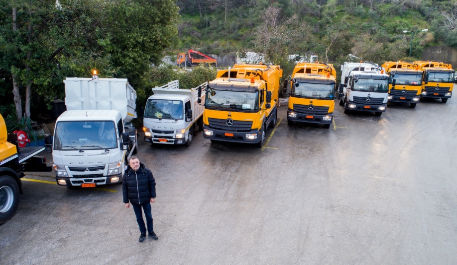 &Sigma;&tau;&omicron;&upsilon;&sigmaf; &delta;&rho;ό&mu;&omicron;&upsilon;&sigmaf; &tau;&omicron;&upsilon; &Delta;ή&mu;&omicron;&upsilon; &Zeta;&omega;&gamma;&rho;ά&phi;&omicron;&upsilon; &tau;&alpha; &nu;έ&alpha; &upsilon;&pi;&epsilon;&rho;&sigma;ύ&gamma;&chi;&rho;&omicron;&nu;&alpha; &alpha;&pi;&omicron;&rho;&rho;&iota;&mu;&mu;&alpha;&tau;&omicron;&phi;ό&rho;&alpha;