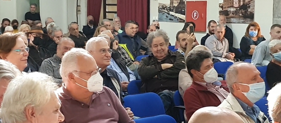 &Omicron; &Chi;&rho;ή&sigma;&tau;&omicron;&sigmaf; &Kappa;&alpha;&nu;&lambda;ή&sigmaf; &upsilon;&pi;&omicron;&psi;ή&phi;&iota;&omicron;&sigmaf; &Delta;ή&mu;&alpha;&rho;&chi;&omicron;&sigmaf; &epsilon;&kappa; &mu;έ&rho;&omicron;&upsilon;&sigmaf; &tau;&eta;&sigmaf; &Epsilon;&nu;ό&tau;&eta;&tau;&alpha;&sigmaf; (video)