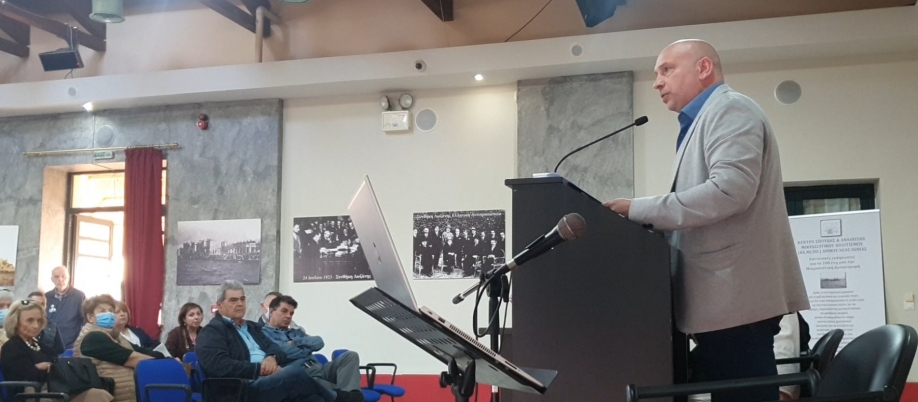 &Omicron; &Chi;&rho;ή&sigma;&tau;&omicron;&sigmaf; &Kappa;&alpha;&nu;&lambda;ή&sigmaf; &upsilon;&pi;&omicron;&psi;ή&phi;&iota;&omicron;&sigmaf; &Delta;ή&mu;&alpha;&rho;&chi;&omicron;&sigmaf; &epsilon;&kappa; &mu;έ&rho;&omicron;&upsilon;&sigmaf; &tau;&eta;&sigmaf; &Epsilon;&nu;ό&tau;&eta;&tau;&alpha;&sigmaf; (video)