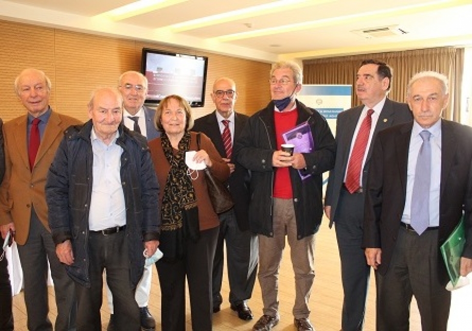 &Epsilon;&kappa;&lambda;έ&chi;&theta;&eta;&kappa;&epsilon; &tau;&omicron; &nu;έ&omicron; &Delta;.&Sigma;. &tau;&eta;&sigmaf; Έ&nu;&omega;&sigma;&eta;&sigmaf; &Delta;&eta;&mu;ά&rho;&chi;&omega;&nu; &Alpha;&tau;&tau;&iota;&kappa;ή&sigmaf;