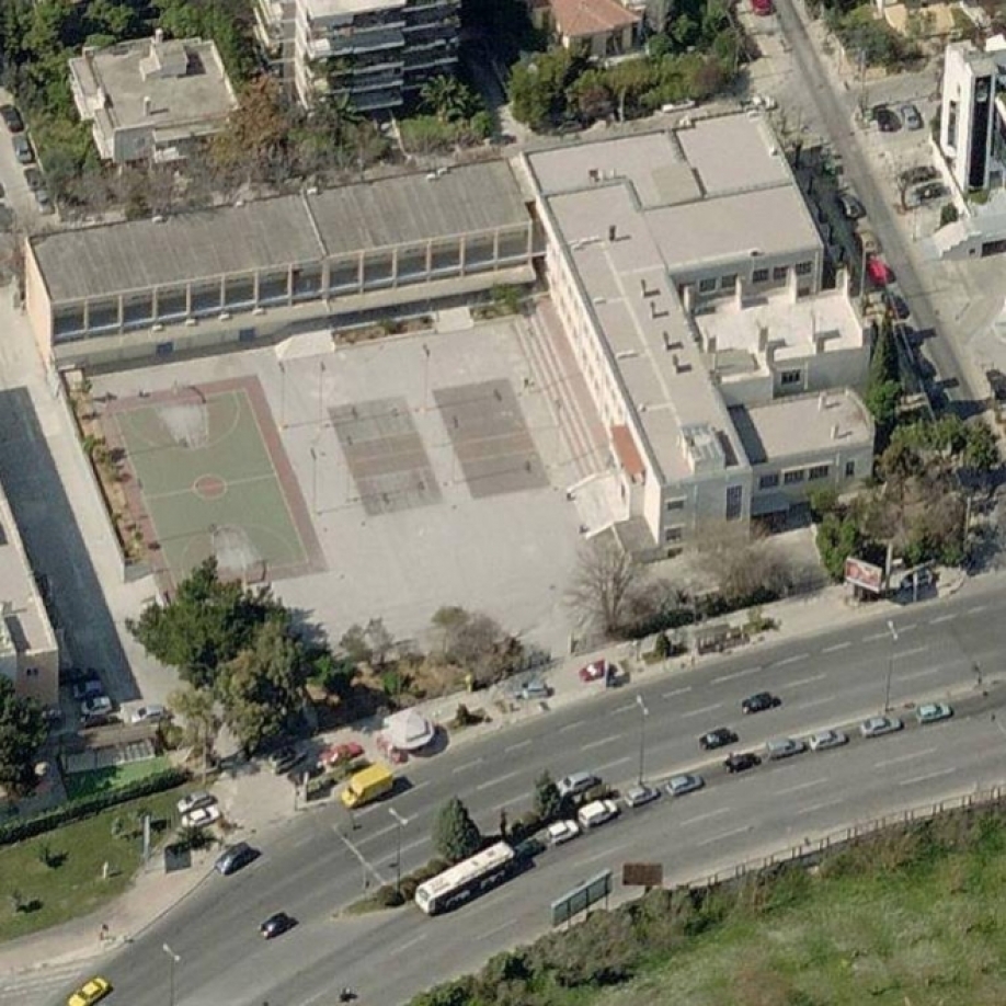 &Epsilon;&nu;&omega;&mu;έ&nu;&omicron; &Mu;&alpha;&rho;&omicron;ύ&sigma;&iota;: &Mu;&epsilon; &alpha;&pi;ό&phi;&alpha;&sigma;&eta; &Kappa;&epsilon;&rho;&alpha;&mu;έ&omega;&sigmaf; &kappa;&alpha;&iota; "&pi;&lambda;ά&tau;&epsilon;&sigmaf;" &Alpha;&mu;&pi;&alpha;&tau;&zeta;ό&gamma;&lambda;&omicron;&upsilon; &tau;έ&lambda;&omicron;&sigmaf; &tau;&omicron; 1&omicron; &Gamma;&upsilon;&mu;&nu;ά&sigma;&iota;&omicron; &kappa;&alpha;&iota; &Lambda;ύ&kappa;&epsilon;&iota;&omicron; &Alpha;&mu;&alpha;&rho;&omicron;&upsilon;&sigma;ί&omicron;&upsilon; &gamma;&iota;&alpha; &tau;&omicron;&upsilon;&sigmaf; &Mu;&alpha;&rho;&omicron;&upsilon;&sigma;&iota;ώ&tau;&epsilon;&sigmaf;