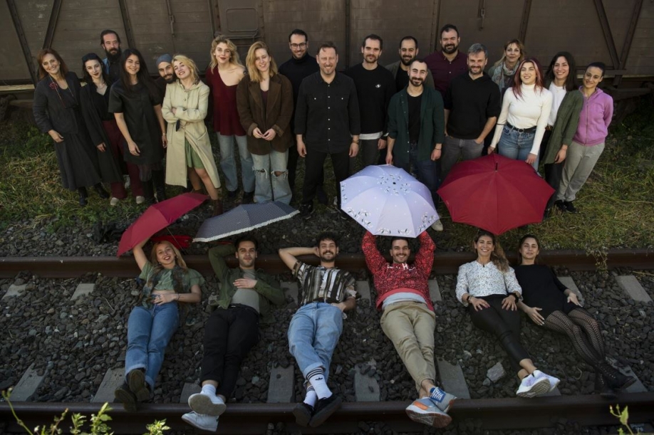 11&omicron; &Phi;&epsilon;&sigma;&tau;&iota;&beta;ά&lambda; &Nu;έ&omega;&nu; &Kappa;&alpha;&lambda;&lambda;&iota;&tau;&epsilon;&chi;&nu;ώ&nu; "&Tau;&alpha; 12 &Kappa;&omicron;&upsilon;&pi;έ", 15-29 &Mu;&alpha;ΐ&omicron;&upsilon; 2022, &Alpha;&mu;&alpha;&xi;&omicron;&sigma;&tau;&omicron;&iota;&chi;ί&alpha; - &Theta;έ&alpha;&tau;&rho;&omicron; &tau;&omicron; &Tau;&rho;έ&nu;&omicron; &sigma;&tau;&omicron; &Rho;&omicron;&upsilon;&phi;