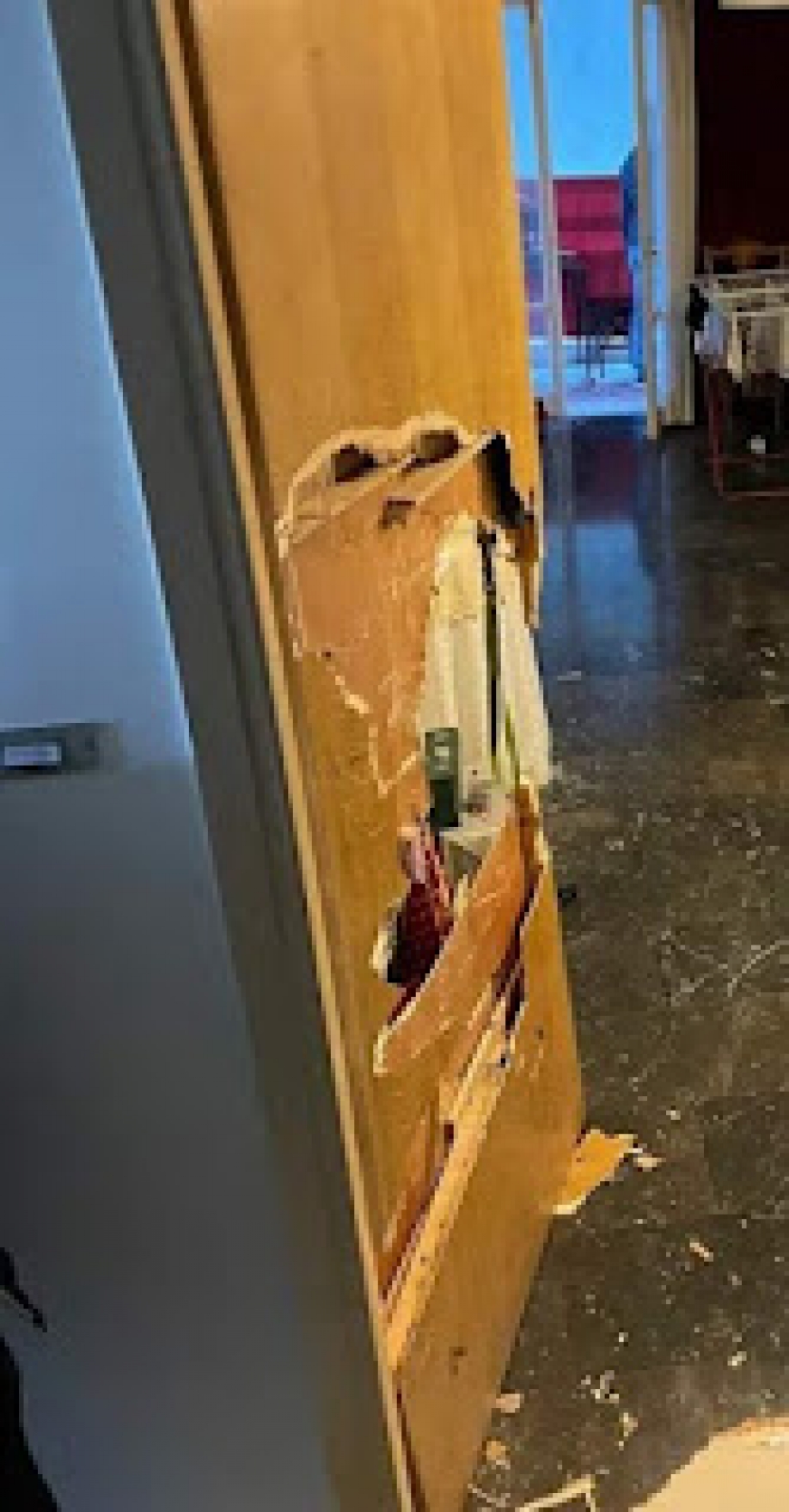 &Pi;&rho;ό&tau;&alpha;&sigma;&eta; &psi;&eta;&phi;ί&sigma;&mu;&alpha;&tau;&omicron;&sigmaf; &tau;&eta;&sigmaf; "&Epsilon;&kappa;&tau;ό&sigmaf; &Sigma;&chi;&epsilon;&delta;ί&omicron;&upsilon;" &pi;&rho;&omicron;&sigmaf; &tau;&omicron; &Delta;&eta;&mu;&omicron;&tau;&iota;&kappa;ό &Sigma;&upsilon;&mu;&beta;&omicron;ύ&lambda;&iota;&omicron; &gamma;&iota;&alpha; &tau;&eta;&nu; &pi;&rho;&omicron;&sigma;&tau;&alpha;&sigma;ί&alpha; &tau;&eta;&sigmaf; &pi;&rho;ώ&tau;&eta;&sigmaf; &kappa;&alpha;&tau;&omicron;&iota;&kappa;ί&alpha;&sigmaf;