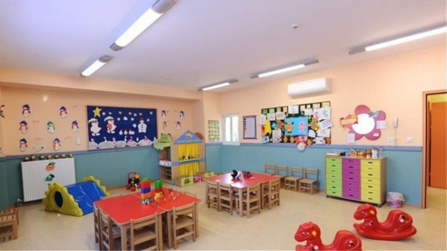 &Epsilon;&kappa;&tau;ό&sigmaf; &pi;&alpha;&iota;&delta;&iota;&kappa;ώ&nu; &sigma;&tau;&alpha;&theta;&mu;ώ&nu; &delta;&epsilon;&kappa;ά&delta;&epsilon;&sigmaf; &chi;&iota;&lambda;&iota;ά&delta;&epsilon;&sigmaf; &pi;&alpha;&iota;&delta;&iota;ά