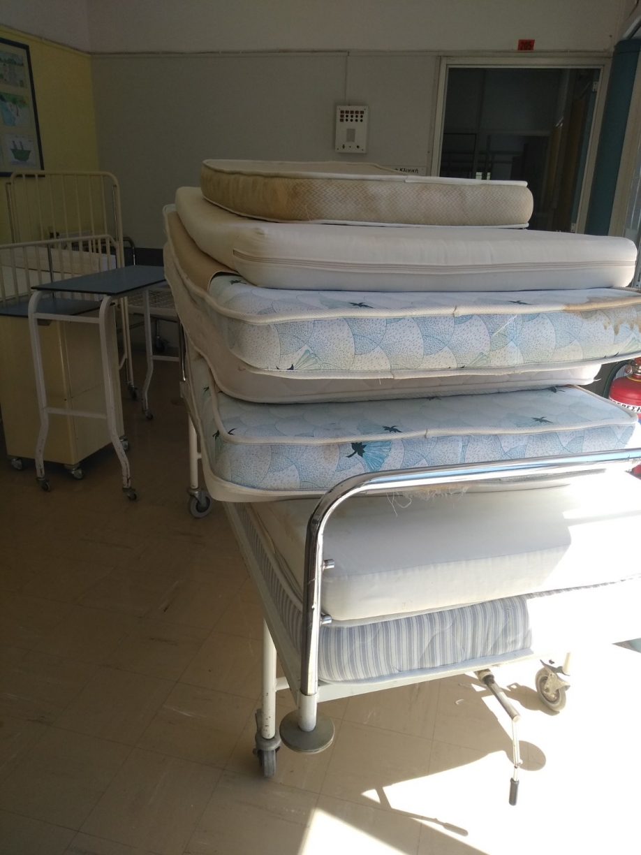 &Sigma;&tau;&omicron; &sigma;&tau;ό&chi;&alpha;&sigma;&tau;&rho;&omicron; &xi;&alpha;&nu;ά &tau;&omicron; &Pi;&alpha;ί&delta;&omega;&nu; &Pi;&epsilon;&nu;&tau;έ&lambda;&eta;&sigmaf; - &Xi;&eta;&lambda;ώ&nu;&omicron;&upsilon;&nu; &kappa;&lambda;&iota;&nu;&iota;&kappa;έ&sigmaf;