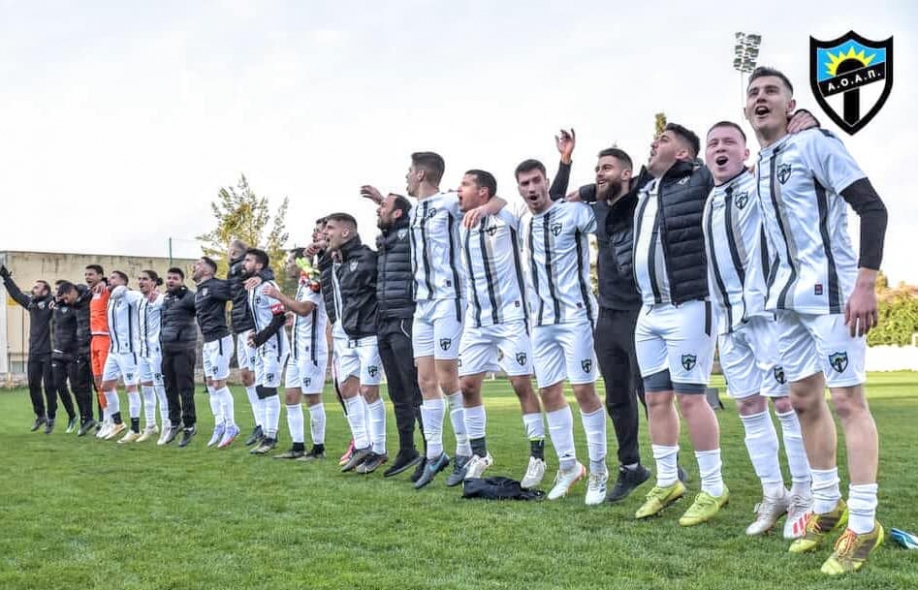 &Gamma;. &Sigma;&tau;&alpha;&theta;ό&pi;&omicron;&upsilon;&lambda;&omicron;&sigmaf;: &Eta; &Sigma;ά&nu;&tau;&alpha; &sigma;&tau;&eta; &Gamma;' &Epsilon;&theta;&nu;&iota;&kappa;ή