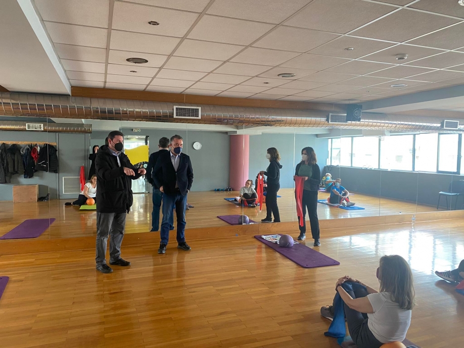 &Delta;&omega;&rho;&epsilon;ά&nu; &mu;&alpha;&theta;ή&mu;&alpha;&tau;&alpha; &alpha;&upsilon;&tau;&omicron;&pi;&rho;&omicron;&sigma;&tau;&alpha;&sigma;ί&alpha;&sigmaf; &gamma;&iota;&alpha; &gamma;&upsilon;&nu;&alpha;ί&kappa;&epsilon;&sigmaf; &alpha;&pi;ό &tau;&omicron; &Delta;ή&mu;&omicron; &Zeta;&omega;&gamma;&rho;ά&phi;&omicron;&upsilon;