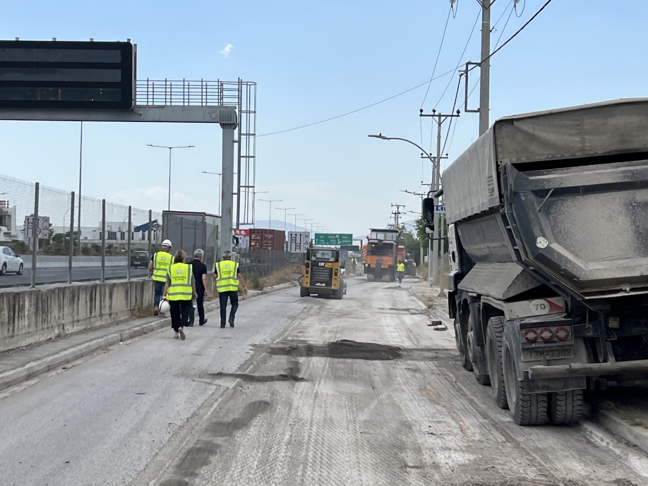 Ασφαλτοστρώσεις στις παλαιές εθνικές οδούς Αθηνών-Κορίνθου, Αθηνών-Λαμίας και Αθηνών-Χαλκίδας από την Περιφέρεια Αττικής