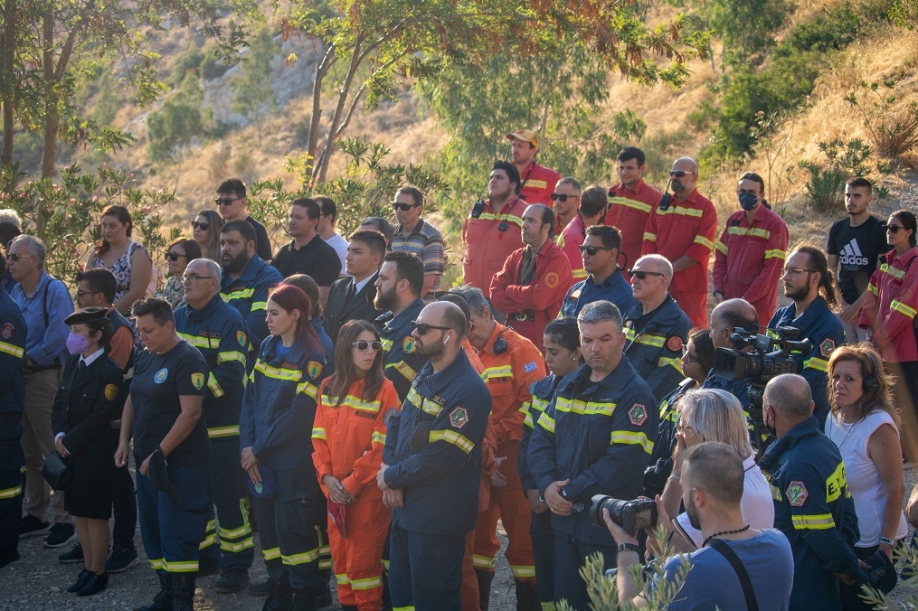 Ο Δήμαρχος Βύρωνα για τους πεσόντες πυροσβέστες στον Υμηττό