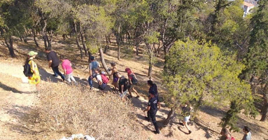 Ανοιχτή Συνέλευση Υπεράσπισης Λόφου Στρέφη: Ο Λόφος θα μείνει ελεύθερος όσες αστυνομικές επιχειρήσεις να γίνονται