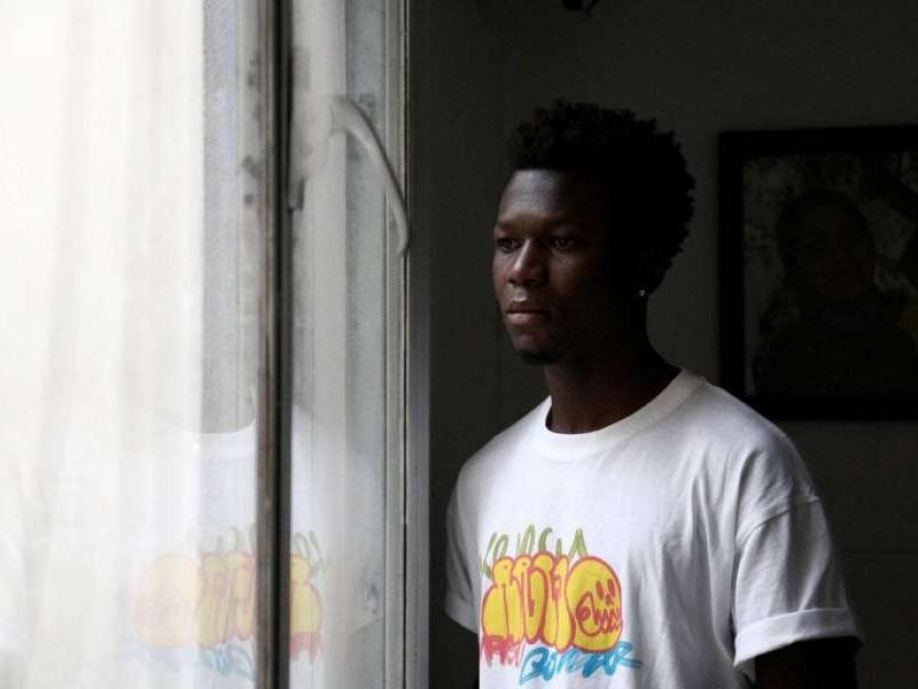 &Tau;&epsilon;&rho;ά&sigma;&tau;&iota;&omicron; &kappa;ύ&mu;&alpha; &sigma;&upsilon;&mu;&pi;&alpha;&rho;ά&sigma;&tau;&alpha;&sigma;&eta;&sigmaf; &sigma;&tau;&omicron;&nu; &nu;&epsilon;&alpha;&rho;ό &Sigma;&alpha;ϊ&nu;&tau;&omicron;ύ &ndash; "&Mu;ά&theta;&eta;&mu;&alpha; &alpha;&lambda;&lambda;&eta;&lambda;&epsilon;&gamma;&gamma;ύ&eta;&sigmaf;" &alpha;&pi;ό &tau;&omicron;&upsilon;&sigmaf; &sigma;&upsilon;&mu;&mu;&alpha;&theta;&eta;&tau;έ&sigmaf; &tau;&omicron;&upsilon;