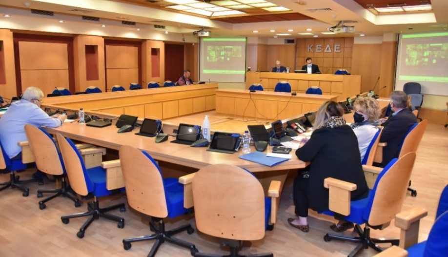 &Kappa;.&Epsilon;.&Delta;.&Epsilon;.: &Eta; &epsilon;&kappa;&tau;ί&nu;&alpha;&xi;&eta; &tau;&omicron;&upsilon; &epsilon;&nu;&epsilon;&rho;&gamma;&epsilon;&iota;&alpha;&kappa;&omicron;ύ &kappa;ό&sigma;&tau;&omicron;&upsilon;&sigmaf; &alpha;&pi;&epsilon;&iota;&lambda;&epsilon;ί &tau;&eta;&nu; &omicron;&iota;&kappa;&omicron;&nu;&omicron;&mu;&iota;&kappa;ή &beta;&iota;&omega;&sigma;&iota;&mu;ό&tau;&eta;&tau;&alpha; &tau;&omega;&nu; &Delta;ή&mu;&omega;&nu;