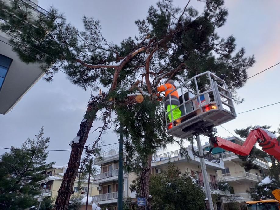 Δήμος Χαλανδρίου: Τερατώδη ψέματα της Περιφέρειας για τη .βοήθεια με τα χιόνια στο Χαλάνδρι