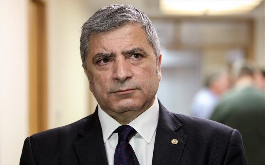 &Gamma;&iota;&alpha; &tau;&rho;ί&tau;&eta; &phi;&omicron;&rho;ά &omicron; &Pi;&alpha;&tau;&omicron;ύ&lambda;&eta;&sigmaf; "&alpha;&delta;&epsilon;&iota;ά&zeta;&epsilon;&iota;" Ά&delta;&omega;&nu;&iota; &kappa;&alpha;&iota; &kappa;&upsilon;&beta;έ&rho;&nu;&eta;&sigma;&eta; &gamma;&iota;&alpha; &tau;&eta;&nu; &tau;&iota;&mu;ή &tau;&omega;&nu; PCR: &Mu;&eta;&nu; &mu;&pi;&lambda;έ&kappa;&epsilon;&tau;&epsilon; &tau;&eta;&nu; &Pi;&epsilon;&rho;&iota;&phi;έ&rho;&epsilon;&iota;&alpha; &kappa;&alpha;&iota; &tau;&omicron;&nu; &Iota;&Sigma;&Alpha; &sigma;&tau;&alpha; &mu;&iota;&kappa;&rho;&omicron;&kappa;&omicron;&mu;&mu;&alpha;&tau;&iota;&kappa;ά &sigma;&alpha;&sigmaf; &pi;&alpha;&iota;&chi;&nu;ί&delta;&iota;&alpha;,&lambda;έ&epsilon;&iota; &omicron; &Pi;&epsilon;&rho;&iota;&phi;&epsilon;&rho;&epsilon;&iota;ά&rho;&chi;&eta;&sigmaf; &Alpha;&tau;&tau;&iota;&kappa;ή&sigmaf;