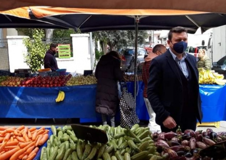 &Gamma;&iota;ώ&rho;&gamma;&omicron;&sigmaf; &Kappa;&alpha;&pi;&lambda;ά&nu;&eta;&sigmaf;: &Kappa;&alpha;&iota; &sigma;&tau;&iota;&sigmaf; &delta;ύ&sigma;&kappa;&omicron;&lambda;&epsilon;&sigmaf; &sigma;&tau;&iota;&gamma;&mu;έ&sigmaf; &epsilon;ί&mu;&alpha;&sigma;&tau;&epsilon; &epsilon;&delta;ώ