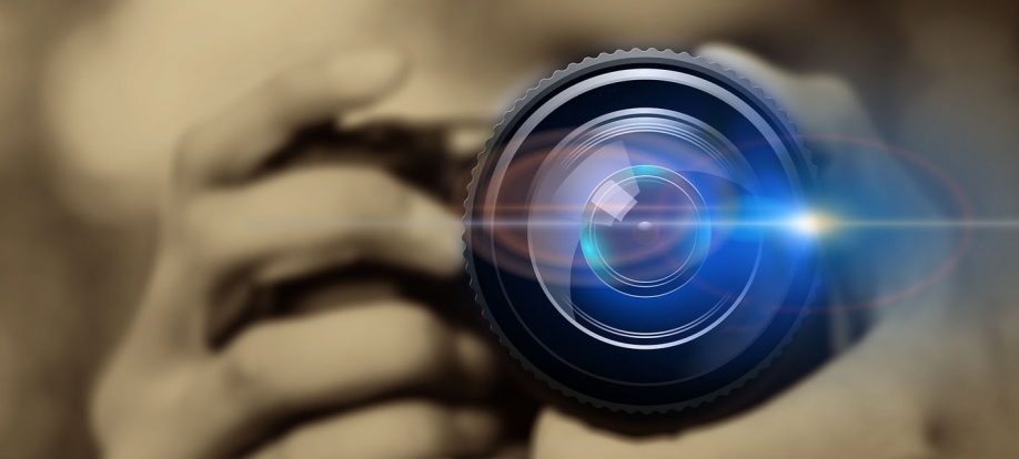 &Nu;έ&omicron;&iota; &kappa;ύ&kappa;&lambda;&omicron;&iota; &mu;&alpha;&theta;&eta;&mu;ά&tau;&omega;&nu; &phi;&omega;&tau;&omicron;&gamma;&rho;&alpha;&phi;ί&alpha;&sigmaf; &sigma;&tau;&omicron;&nu; &Iota;&omega;&nu;&iota;&kappa;ό &Sigma;ύ&nu;&delta;&epsilon;&sigma;&mu;&omicron;