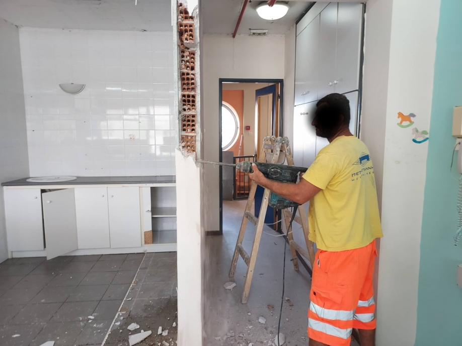 &Epsilon;&rho;&gamma;&alpha;&sigma;ί&epsilon;&sigmaf; &alpha;&nu;&alpha;&beta;ά&theta;&mu;&iota;&sigma;&eta;&sigmaf; &sigma;&epsilon; &beta;&rho;&epsilon;&phi;&omicron;&nu;&eta;&pi;&iota;&alpha;&kappa;&omicron;ύ&sigmaf; &sigma;&tau;&alpha;&theta;&mu;&omicron;ύ&sigmaf; &tau;&omicron;&upsilon; &Delta;ή&mu;&omicron;&upsilon; &Nu;έ&alpha;&sigmaf; &Iota;&omega;&nu;ί&alpha;&sigmaf;