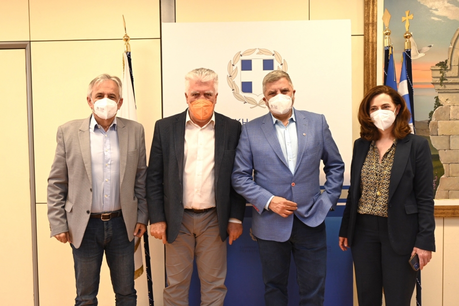 &Sigma;&upsilon;&nu;ά&nu;&tau;&eta;&sigma;&eta; &Pi;&alpha;&tau;&omicron;ύ&lambda;&eta; &kappa;&alpha;&iota; &Zeta;&omicron;&rho;&mu;&pi;ά &gamma;&iota;&alpha; &tau;&eta;&nu; &pi;&omicron;&rho;&epsilon;ί&alpha; &tau;&omega;&nu; έ&rho;&gamma;&omega;&nu; &sigma;&tau;&eta;&nu; &Alpha;&gamma;ί&alpha; &Pi;&alpha;&rho;&alpha;&sigma;&kappa;&epsilon;ύ&eta;