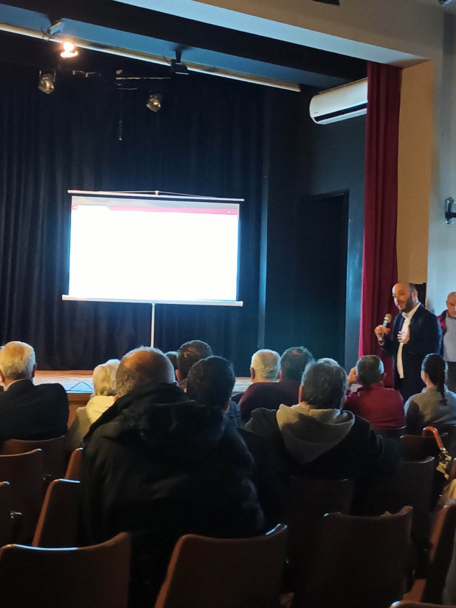 &laquo;&Delta;&iota;ά&nu;&omicron;&iota;&xi;&eta; &Lambda;&epsilon;&omega;&phi;ό&rho;&omicron;&upsilon; &Kappa;ύ&mu;&eta;&sigmaf;&hellip; ώ&rho;&alpha; &mu;&eta;&delta;έ&nu;!&raquo;