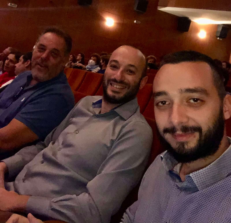 &Sigma;&tau;&eta;&nu; &pi;&alpha;&rho;ά&sigma;&tau;&alpha;&sigma;&eta; "&Omega;, &Gamma;&eta; &tau;&eta;&sigmaf; &Iota;&omega;&nu;ί&alpha;&sigmaf;" &beta;&rho;έ&theta;&eta;&kappa;&epsilon; &omicron; &Mu;ά&rho;&iota;&omicron;&sigmaf; &Psi;&upsilon;&chi;ά&lambda;&eta;&sigmaf; &kappa;&alpha;&iota; &sigma;&tau;&epsilon;&lambda;έ&chi;&eta; &tau;&eta;&sigmaf; "&Delta;ή&mu;&omicron;&sigmaf; &Mu;&pi;&rho;&omicron;&sigma;&tau;ά+"