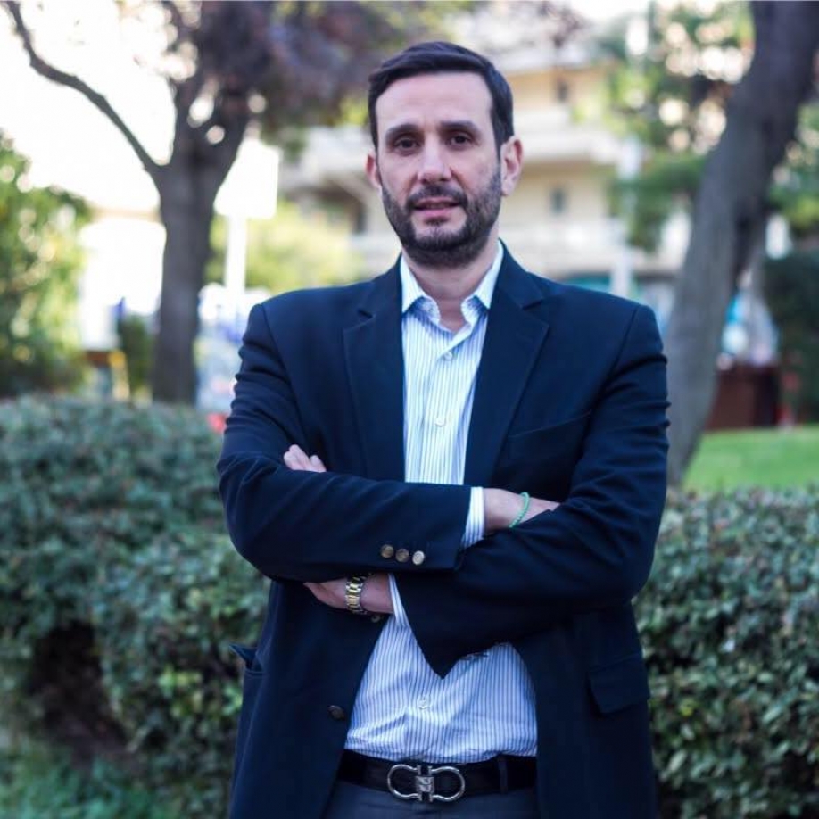 &Nu;. &Zeta;ό&mu;&pi;&omicron;&lambda;&alpha;&sigmaf;: &Alpha;&pi;&omicron;&lambda;&omicron;&gamma;&iota;&sigma;&mu;ό&sigmaf; &tau;&omega;&nu; &tau;&rho;&iota;ώ&nu; &chi;&rho;ό&nu;&omega;&nu; &omega;&sigmaf; &Alpha;&nu;&tau;&iota;&delta;ή&mu;&alpha;&rho;&chi;&omicron;&sigmaf; &Nu;&epsilon;&omicron;&lambda;&alpha;ί&alpha;&sigmaf;