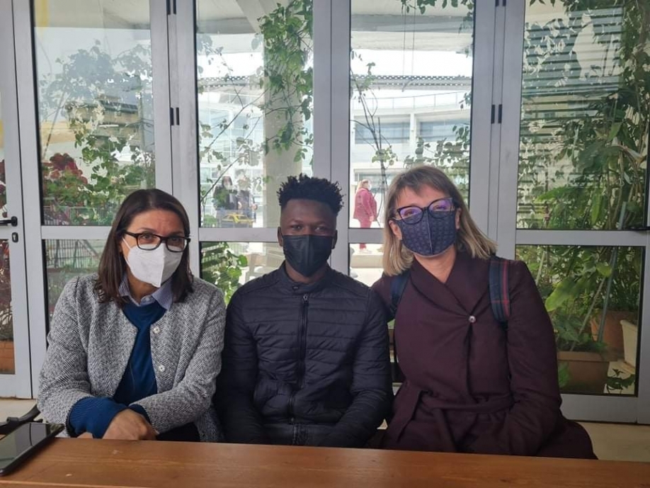 Έ&kappa;&tau;&alpha;&kappa;&tau;&omicron;: &Delta;&iota;&kappa;&alpha;&iota;ώ&theta;&eta;&kappa;&epsilon; &omicron; &Sigma;&alpha;ϊ&nu;&tau;&omicron;ύ &ndash; &Delta;&epsilon;&kappa;&tau;ή &eta; &alpha;ί&tau;&eta;&sigma;&eta; &alpha;&sigma;ύ&lambda;&omicron;&upsilon;