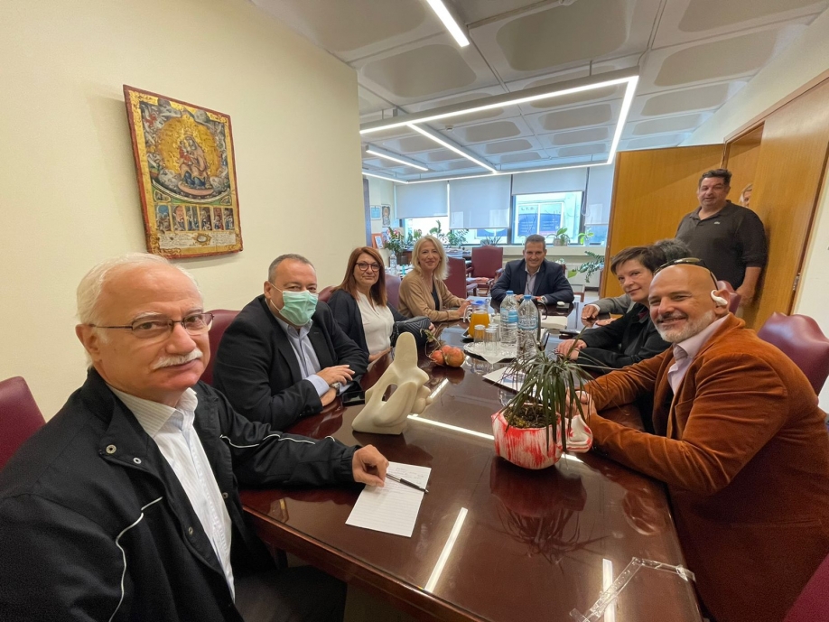 &Delta;ύ&nu;&alpha;&mu;&eta; &Zeta;&omega;ή&sigmaf;: &Epsilon;&pi;ί&sigma;&kappa;&epsilon;&psi;&eta; &tau;&eta;&sigmaf; &Rho;. &Delta;&omicron;ύ&rho;&omicron;&upsilon; &sigma;&tau;&omicron; &Delta;ή&mu;&omicron; &Kappa;&alpha;&lambda;&lambda;&iota;&theta;έ&alpha;&sigmaf; &kappa;&alpha;&iota; &sigma;&upsilon;&nu;ά&nu;&tau;&eta;&sigma;&eta; &mu;&epsilon; &tau;&omicron;&nu; &Delta;ή&mu;&alpha;&rho;&chi;&omicron; &Delta;. &Kappa;ά&rho;&nu;&alpha;&beta;&omicron;