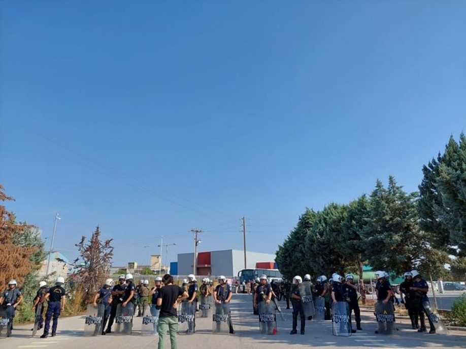 Έ&kappa;&tau;&alpha;&kappa;&tau;&omicron;: &Epsilon;&pi;&epsilon;&iota;&sigma;ό&delta;&iota;&alpha; &kappa;&alpha;&iota; &tau;&rho;&alpha;&upsilon;&mu;&alpha;&tau;ί&epsilon;&sigmaf; &sigma;&tau;&eta; &Mu;&alpha;&lambda;&alpha;&mu;&alpha;&tau;ί&nu;&alpha; (video)