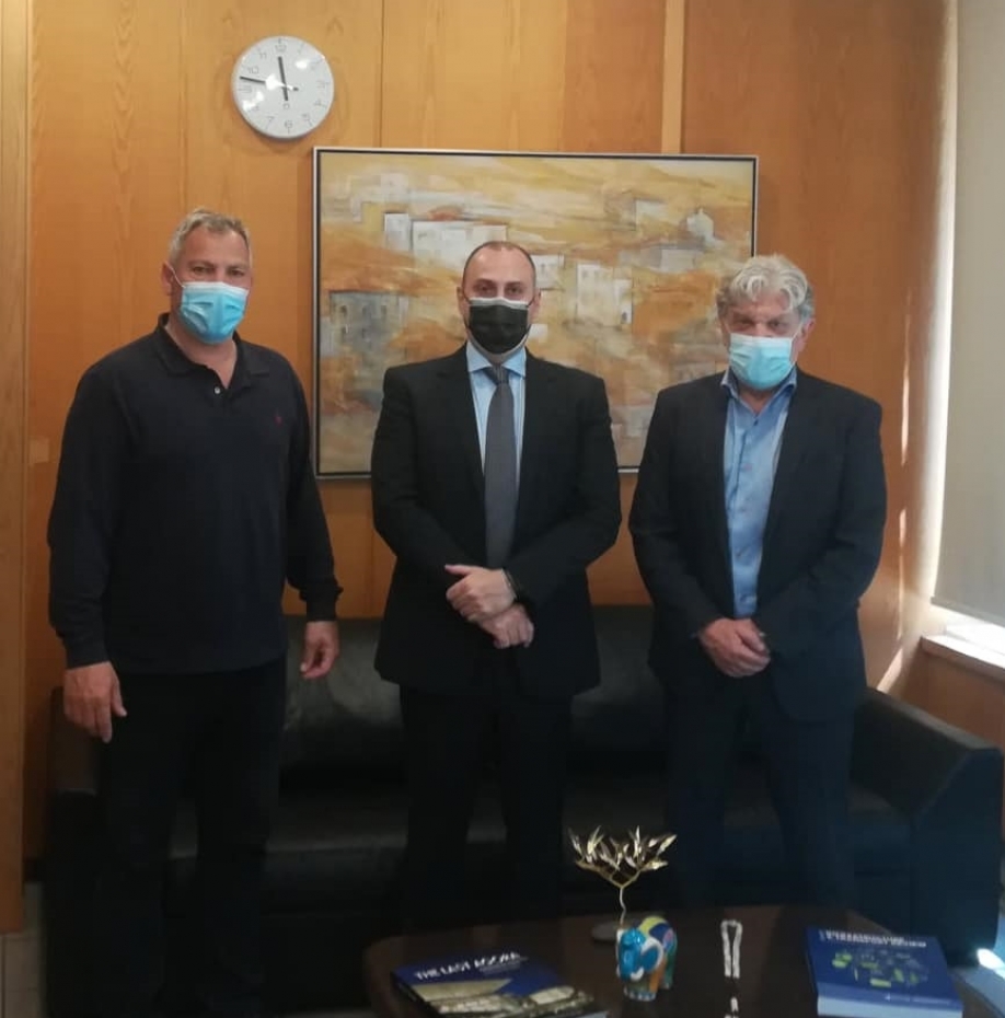 &Sigma;&upsilon;&nu;ά&nu;&tau;&eta;&sigma;&eta; &tau;&omicron;&upsilon; &Delta;&eta;&mu;ά&rho;&chi;&omicron;&upsilon; &Nu;έ&alpha;&sigmaf; &Phi;&iota;&lambda;&alpha;&delta;έ&lambda;&phi;&epsilon;&iota;&alpha;&sigmaf; &ndash; &Nu;έ&alpha;&sigmaf; &Chi;&alpha;&lambda;&kappa;&eta;&delta;ό&nu;&alpha;&sigmaf; &Gamma;. &Beta;&omicron;ύ&rho;&omicron;&upsilon; &mu;&epsilon; &tau;&omicron;&nu; &Upsilon;&phi;&upsilon;&pi;&omicron;&upsilon;&rho;&gamma;ό &Upsilon;&pi;&omicron;&delta;&omicron;&mu;ώ&nu; &kappa;&alpha;&iota; &Mu;&epsilon;&tau;&alpha;&phi;&omicron;&rho;ώ&nu; &Gamma;. &Kappa;&alpha;&rho;&alpha;&gamma;&iota;ά&nu;&nu;&eta;