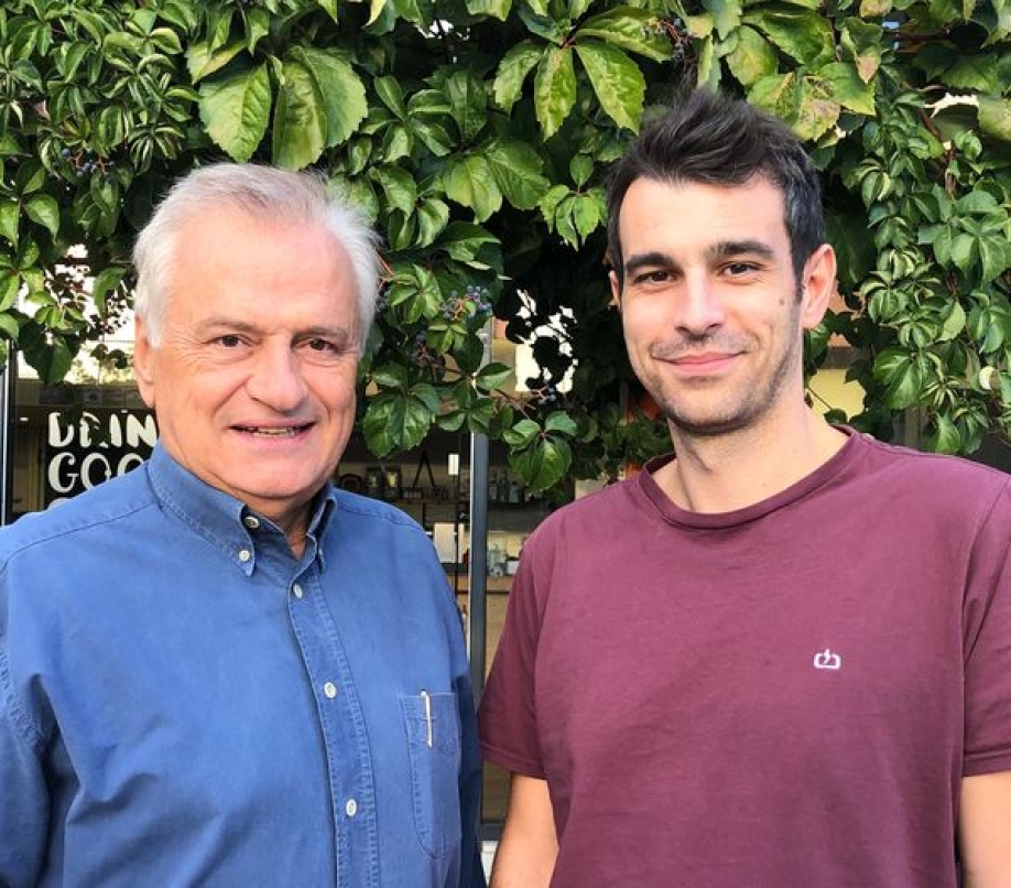 &Omicron; &Theta;&alpha;&nu;ά&sigma;&eta;&sigmaf; &Alpha;&lambda;&epsilon;&xi;ό&pi;&omicron;&upsilon;&lambda;&omicron;&sigmaf; &sigma;&tau;&eta; &laquo;&Nu;ί&kappa;&eta; &tau;&omega;&nu; &Pi;&omicron;&lambda;&iota;&tau;ώ&nu;&raquo;