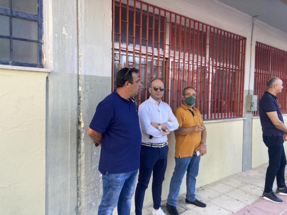 &Sigma;&tau;&omicron; &xi;&epsilon;&kappa;ί&nu;&eta;&mu;&alpha; &tau;&eta;&sigmaf; &nu;έ&alpha;&sigmaf; &sigma;&chi;&omicron;&lambda;&iota;&kappa;ή&sigmaf; &chi;&rho;&omicron;&nu;&iota;ά&sigmaf;, &sigma;&tau;&omicron;&upsilon;&sigmaf; &alpha;&gamma;&iota;&alpha;&sigma;&mu;&omicron;ύ&sigmaf; &tau;&omega;&nu; &sigma;&chi;&omicron;&lambda;&epsilon;ί&omega;&nu; &eta; &Sigma;&upsilon;&mu;&mu;&alpha;&chi;ί&alpha; &Pi;&omicron;&lambda;&iota;&tau;ώ&nu; &gamma;&iota;&alpha; &tau;&eta; &Mu;&epsilon;&tau;&alpha;&mu;ό&rho;&phi;&omega;&sigma;&eta; (&beta;ί&nu;&tau;&epsilon;&omicron;)