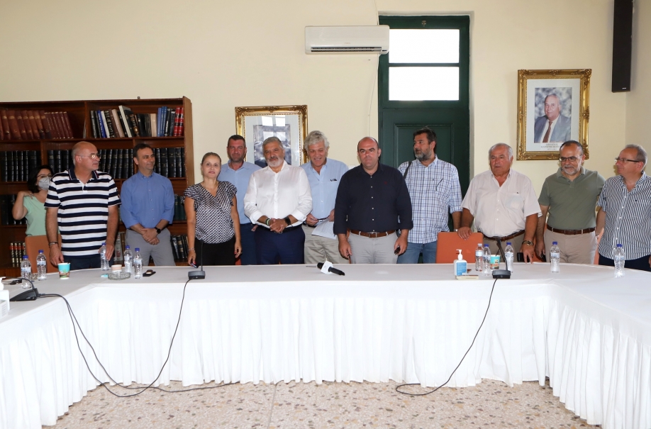 &Xi;&epsilon;&kappa;&iota;&nu;ά&epsilon;&iota; &eta; &alpha;&nu;&alpha;&kappa;&alpha;&tau;&alpha;&sigma;&kappa;&epsilon;&upsilon;ή &tau;&omicron;&upsilon; &kappa;&tau;&iota;&rho;&iota;&alpha;&kappa;&omicron;ύ &sigma;&upsilon;&gamma;&kappa;&rho;&omicron;&tau;ή&mu;&alpha;&tau;&omicron;&sigmaf; &tau;&omicron;&upsilon; &Gamma;&upsilon;&mu;&nu;&alpha;&sigma;ί&omicron;&upsilon; &Epsilon;&rho;&upsilon;&theta;&rho;ώ&nu;