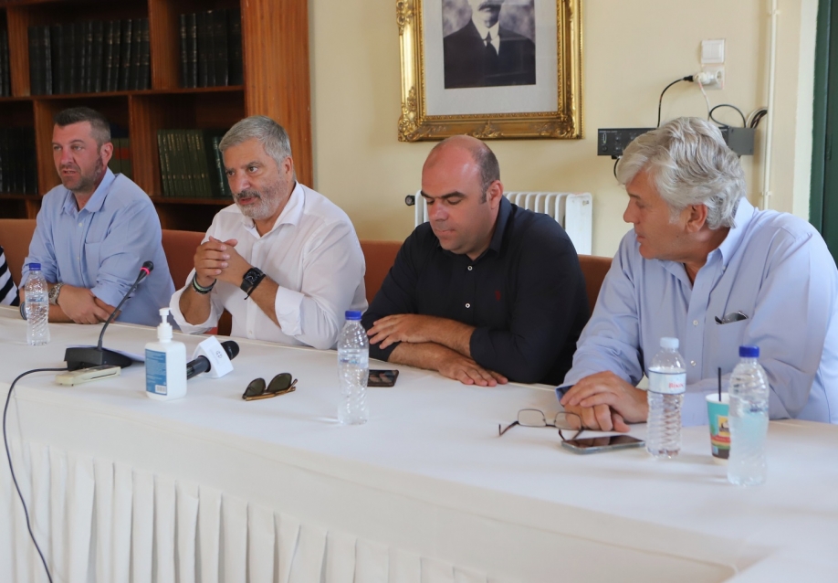 &Xi;&epsilon;&kappa;&iota;&nu;ά&epsilon;&iota; &eta; &alpha;&nu;&alpha;&kappa;&alpha;&tau;&alpha;&sigma;&kappa;&epsilon;&upsilon;ή &tau;&omicron;&upsilon; &kappa;&tau;&iota;&rho;&iota;&alpha;&kappa;&omicron;ύ &sigma;&upsilon;&gamma;&kappa;&rho;&omicron;&tau;ή&mu;&alpha;&tau;&omicron;&sigmaf; &tau;&omicron;&upsilon; &Gamma;&upsilon;&mu;&nu;&alpha;&sigma;ί&omicron;&upsilon; &Epsilon;&rho;&upsilon;&theta;&rho;ώ&nu;